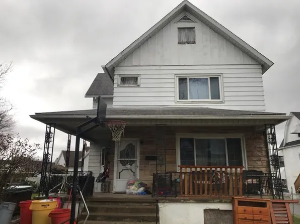 318 Elizabeth St, Dunmore, PA 18512