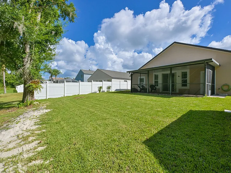 1147 Timber Trace Dr — Photo 30