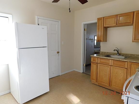 5th image of 1220 W 9th St