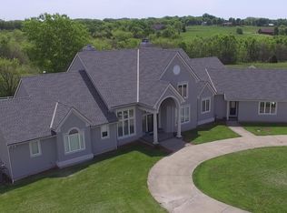 10865 Kill Creek Rd, De Soto, KS 66018