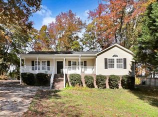 1240 Banjo Dr, Zebulon, NC 27597