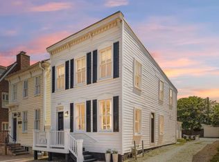 616 S Washington St, Alexandria, VA 22314