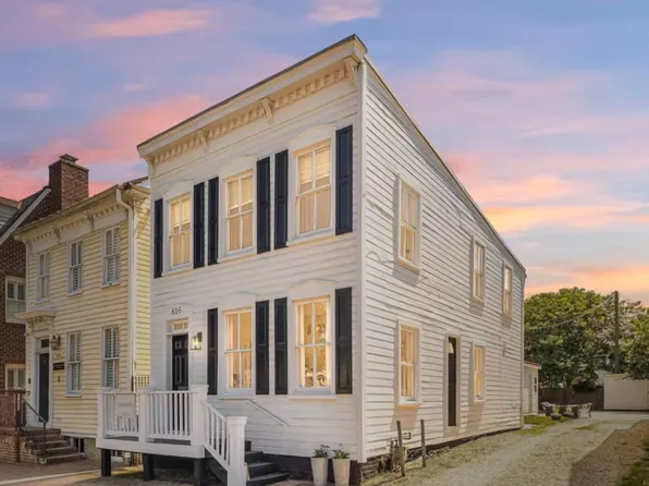 616 S Washington St, Alexandria, VA 22314