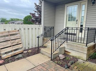 62360 Arlington Cir #1, South Lyon, MI 48178
