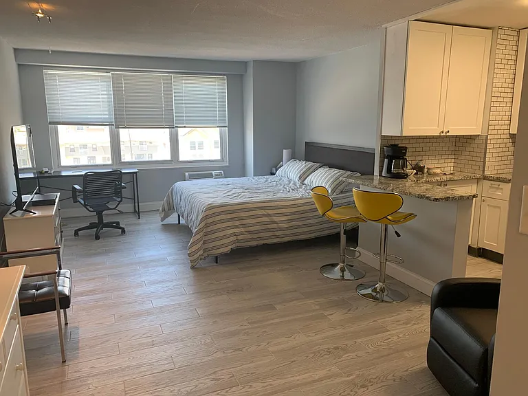 9400 Atlantic Ave #312 — Photo 5