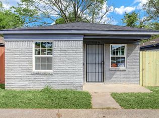 5123 Peachtree St #1/2, Houston, TX 77016