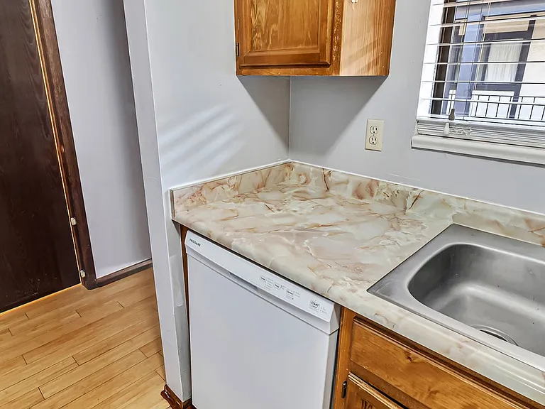 3233 Lakeside Dr #303 — Photo 18
