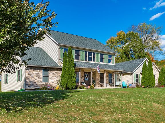 2nd image of 305 Eric Dr