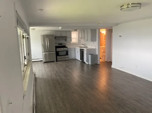 140 Pine St #G, Cliffside Park, NJ 07010