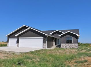 24 Joshua Ct, Burlington, ND 58722