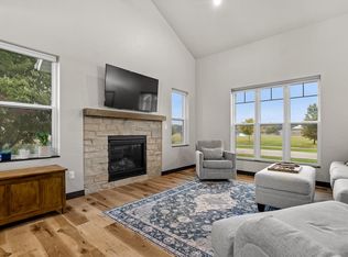 1429 Harbor Lights Rd, Suamico, WI 54173