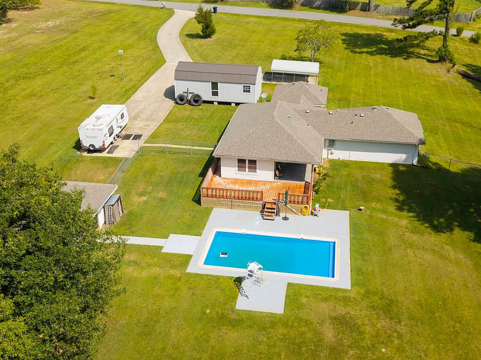 1st image of 139 Windy Hills Ln