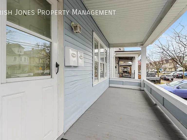 239 Crowley Ave #1 — Photo 2