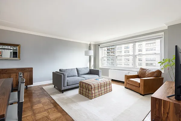 Sold by Compass | media 2
