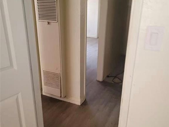 2nd image of 424 Stanford St