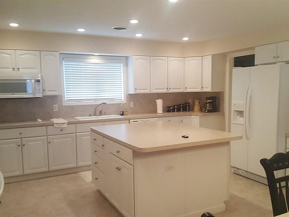 5th image of 110 Treetops Ln #6B