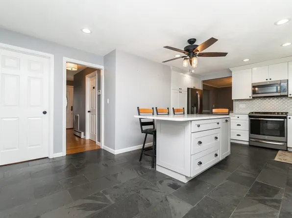 63 Bow St, Saugus, MA 01906