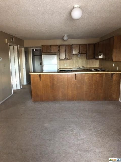 2nd image of 1006 N Valley St APT A