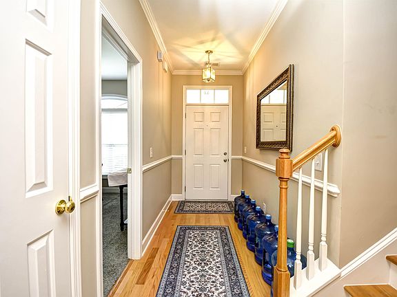 3rd image of 284 Viareggio Rd. #284