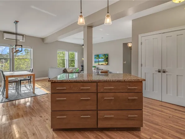 206 Taughannock Blvd #201, Ithaca, NY 14850