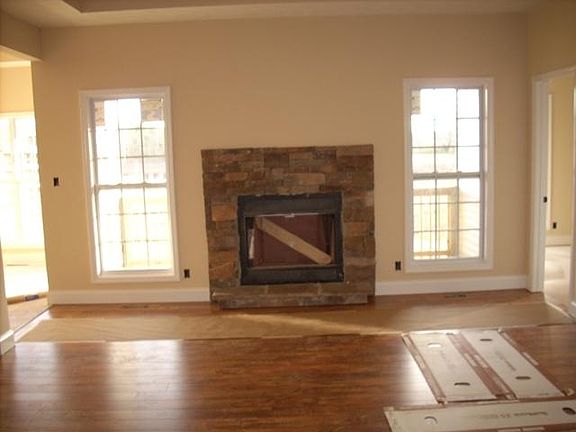 4th image of 35 Meadow Wood Park Lot 35