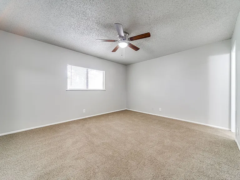7359 Corian Park Dr — Photo 15