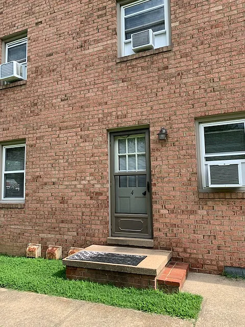 2 bed, 725 sqft, $1,575 — Photo 2