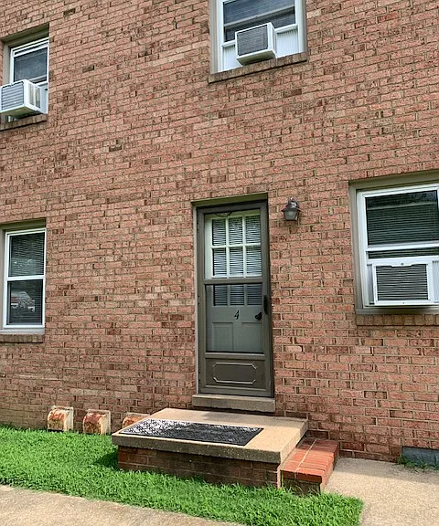 300 Claiborne Ave #4 — Photo 2