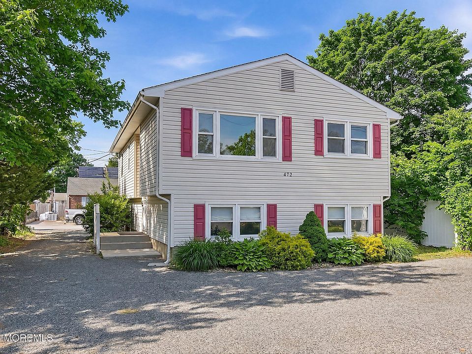 1st image of 471 Woodpark Drive