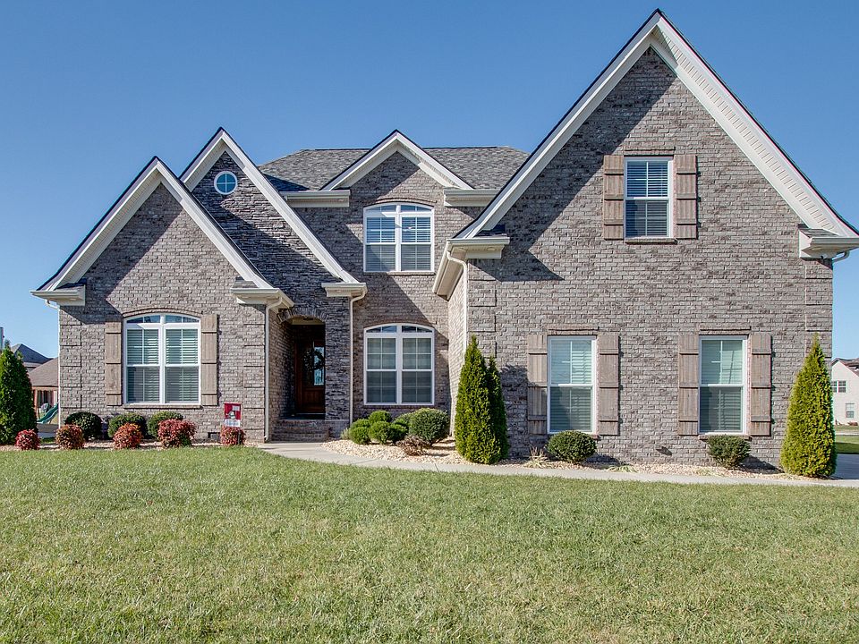1st image of 2818 Presley Dr
