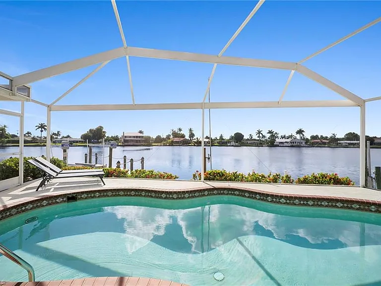 4530 W Coral Cir — Photo 1