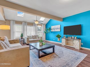 26 Morningside Ave, Keansburg, NJ 07734