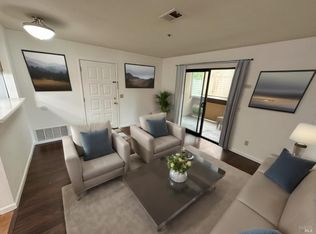 8201 Camino Colegio Dr #213, Rohnert Park, CA 94928