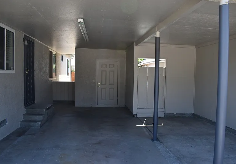 1333 Frank Ave — Photo 4