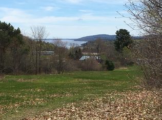 35 Patterson Hill Rd, Belfast, ME 04915