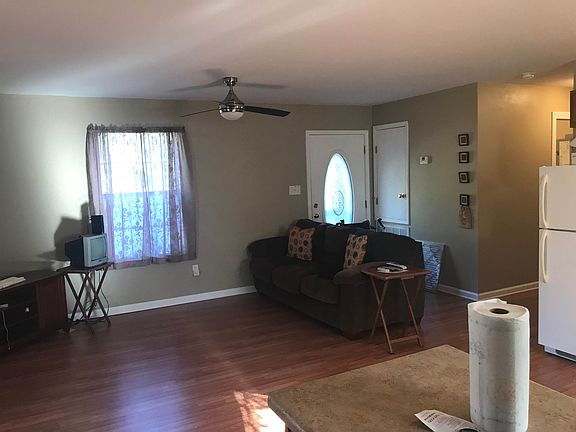5th image of 5037 5th Ave