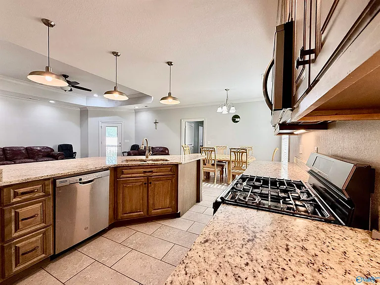 797 Thomas Ave — Photo 8