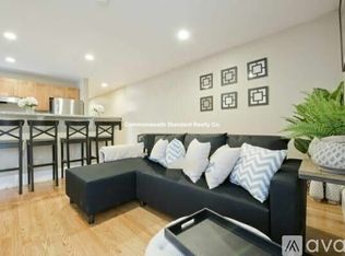 314 Saint Paul St #2, Brookline, MA 02446