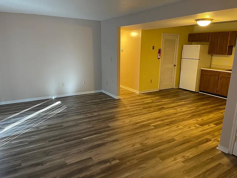 1114 Maiden Ln #4 — Photo 2