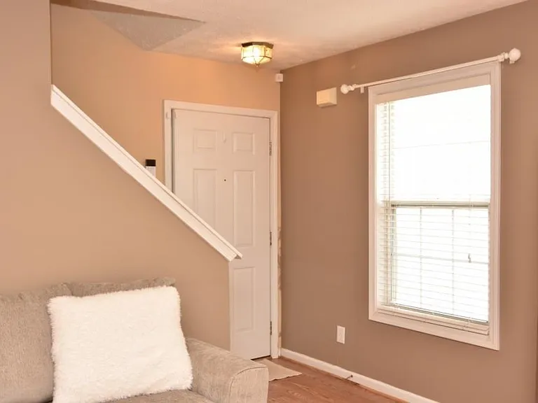 13361 Harpley Ct — Photo 9