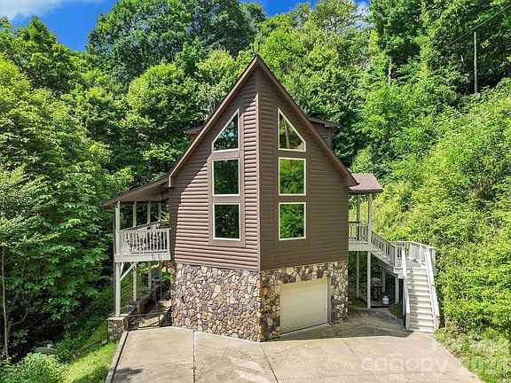 2nd image of 100 Moonshine Holler Dr