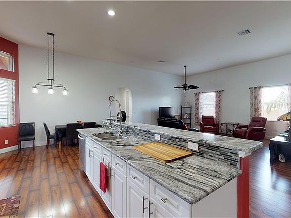 4th image of 1707 NW 37th Ave