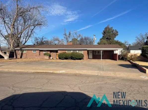 827 Pinon Dr, Hobbs, NM 88240