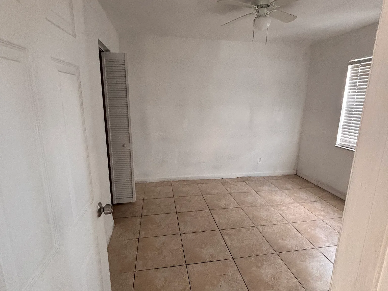 1 bed, 400 sqft, $1,400 — Photo 4