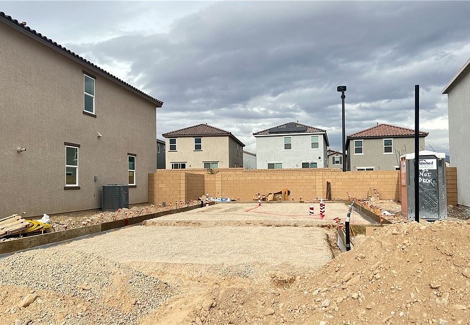 1st image of 8450 Vacarez Dr