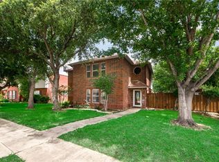 901 Valleybrook Dr, Lewisville, TX 75067