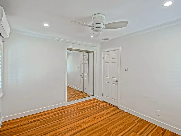 2621 Mathews Ave — Photo 26