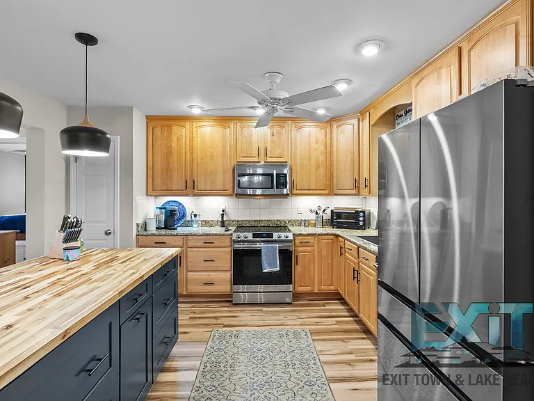 255 Sandy Ln — Photo 18