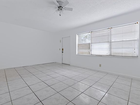 3rd image of 264 Northampton N