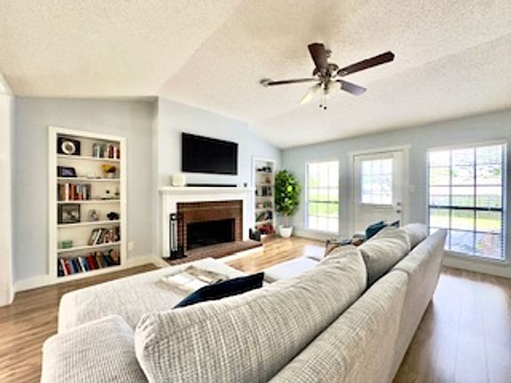 3rd image of 4633 Archer Dr